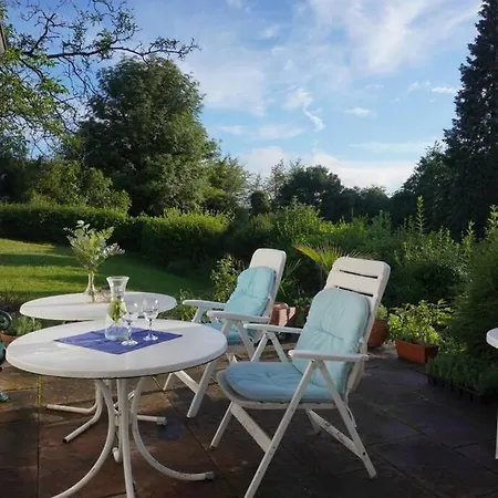 Gruene Wohlfuehloase Mit Einmaliger Aussicht * Königswinter