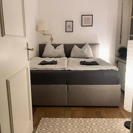 Gruene Wohlfuehloase Mit Einmaliger Aussicht * Königswinter